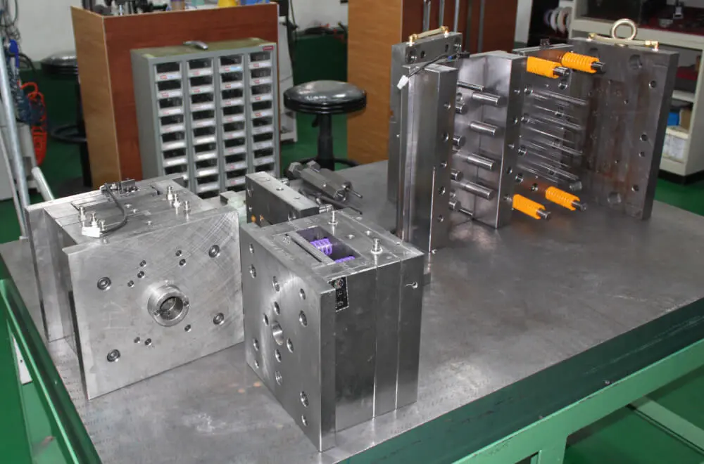metal molds for injection molding