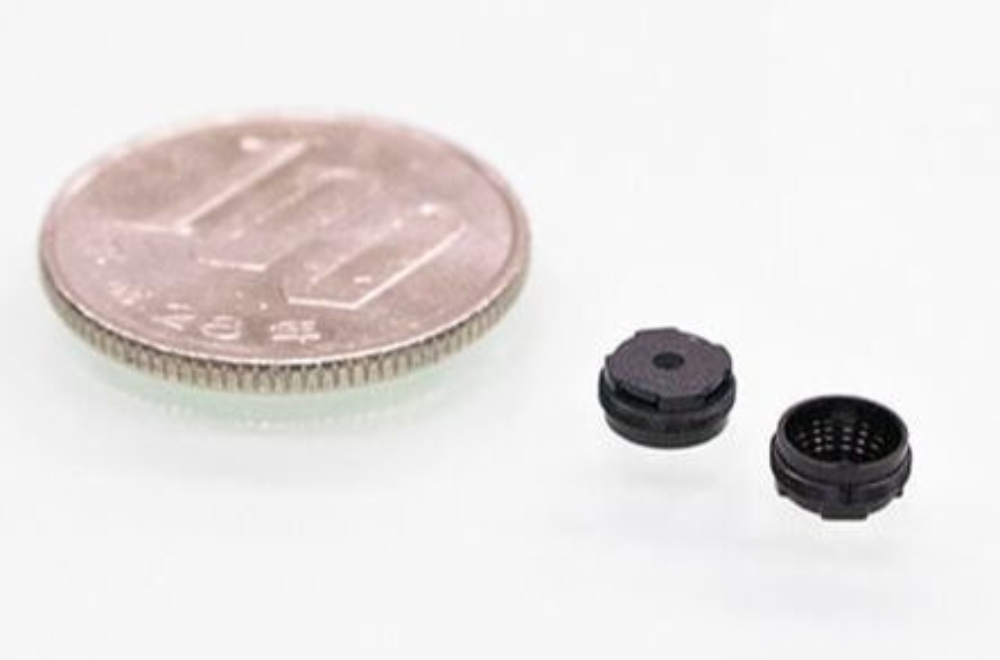 THY精密工業-コインより小さいサイズの精密プラスチック製電子部品、レンズモールドを製作しております