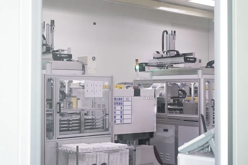 THYprecision_Contact lens plastic molds